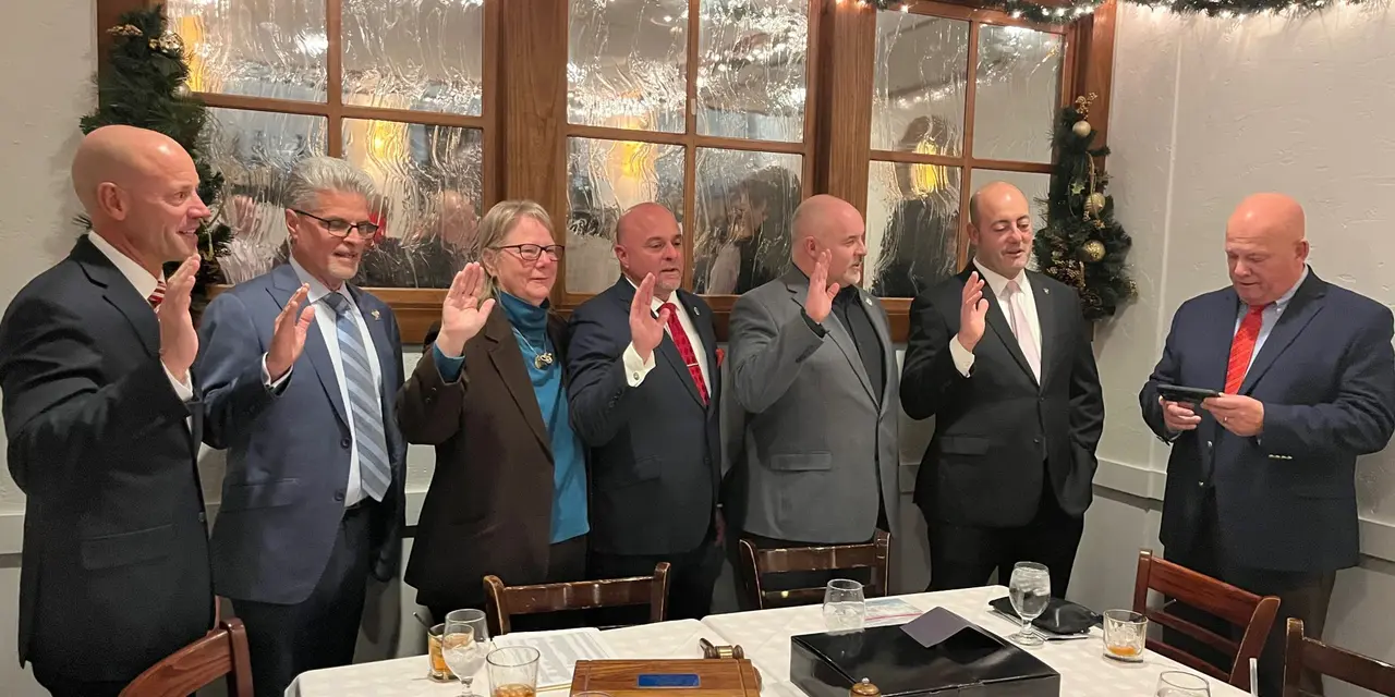 John Rowan sworn in as 2025 NYS/Eastern Canada chapter President for FBINAA