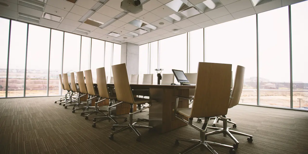 What is a Bug Sweep (TSCM)? Your Essential Guide to Counter-Surveillance and Protecting Privacy