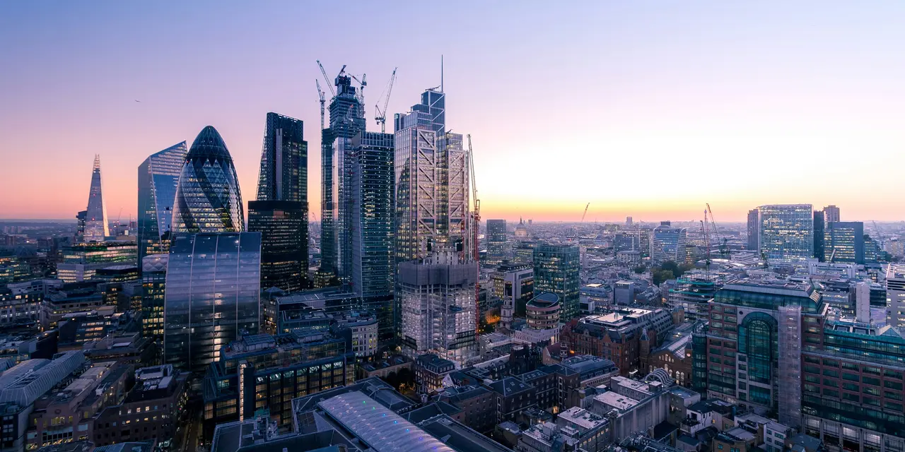 £1,675 a Minute: Facing the 2026 Investment Fraud Crisis