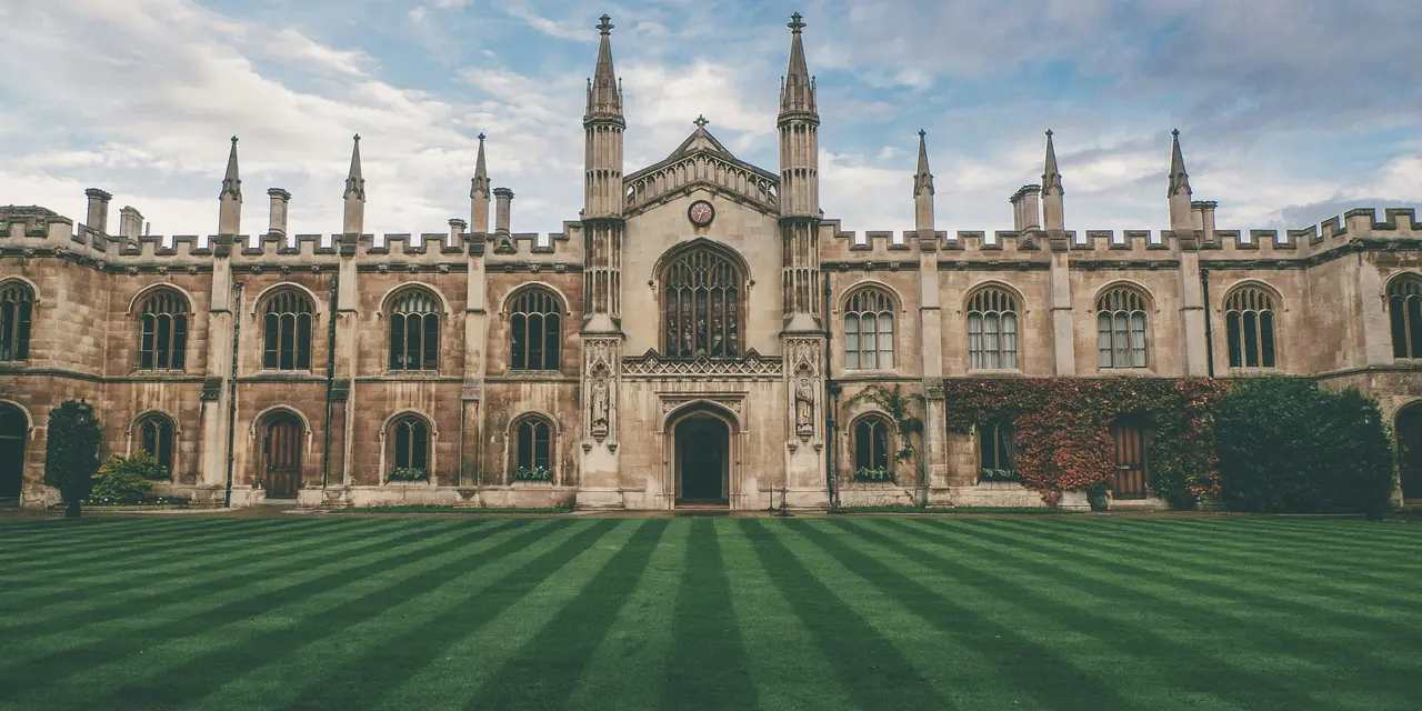 Pre-Employment Screening for Senior Hires: Why Credentials Need Independent Verification