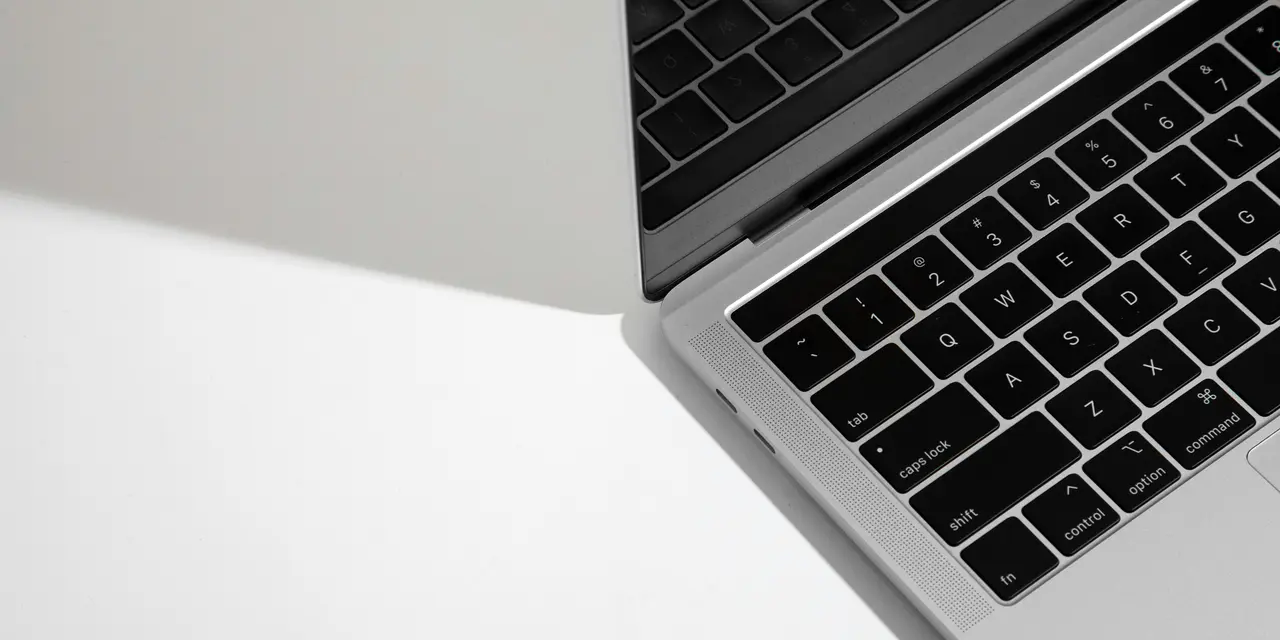 Zero-Click Spyware Delivered Through Online Ads Raises Corporate Security Concerns